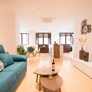 https://tuanfitrion-apartment-alhondiga.es-andalucia.com